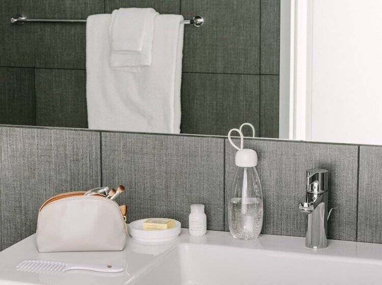 اتاق لوکس, The William Powered By Sonder