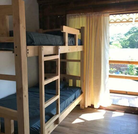 스탠다드 룸, Hostal Fara