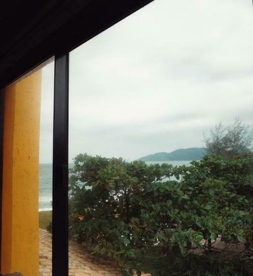 带景观的三人标准房间, Graffi Beach House