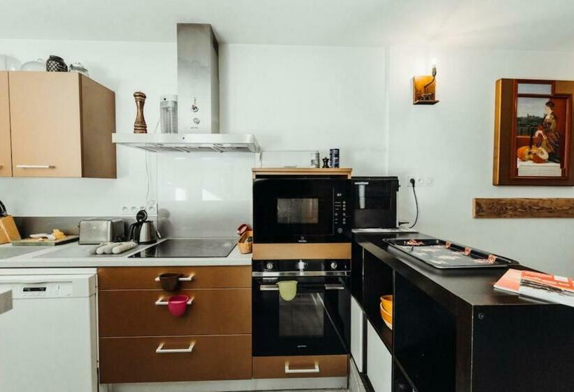 1-Schlafzimmer-Haus, Farmhouse With 4 Bedrooms 4 Bathrooms Private Parking Sauna Terrace