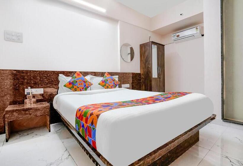 اتاق لوکس, Fabhotel Wakad Villa   Nr Amar Business Zone