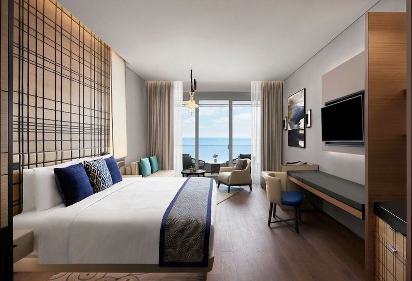 Номер Deluxe Вид на Море с Балконом, Jw Marriott Hotel Istanbul Marmara Sea