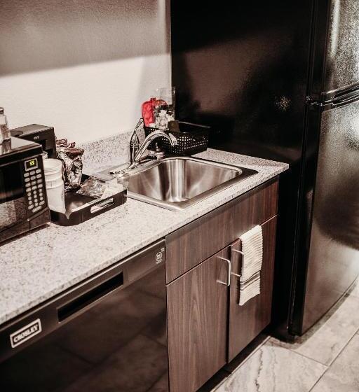스위트 킹사이즈 침대, Cobblestone Hotel & Suites International Falls