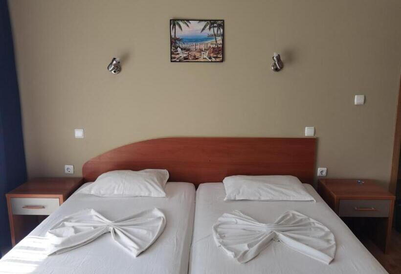 Трехместный Номер Комфорт, Santorini Sveti Vlas