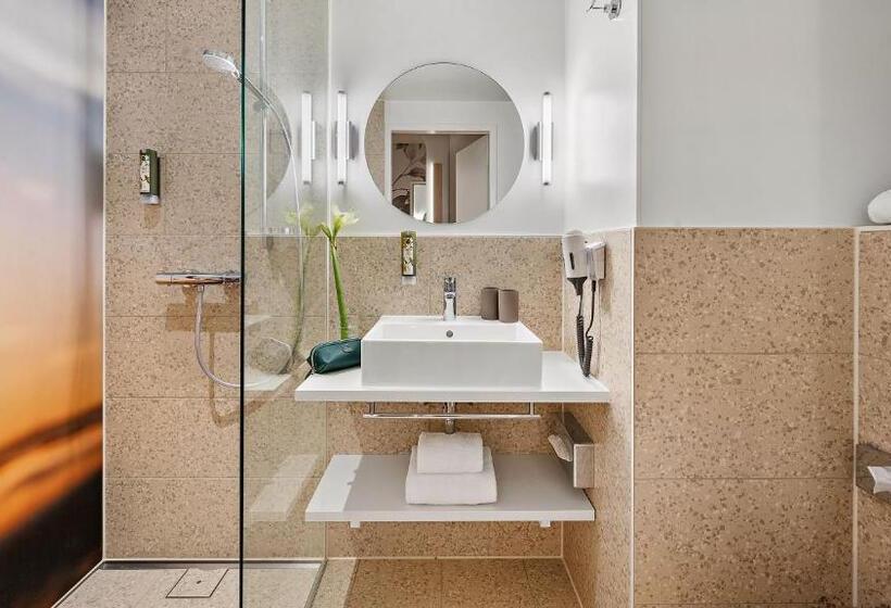 Семейный Номер, Hey Lou Hotel Karlsruhe Messe