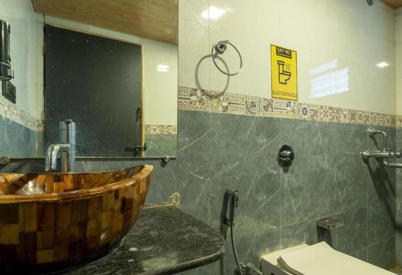 정원 전망 4인용 스탠다드 룸, The Hosteller Lonavala