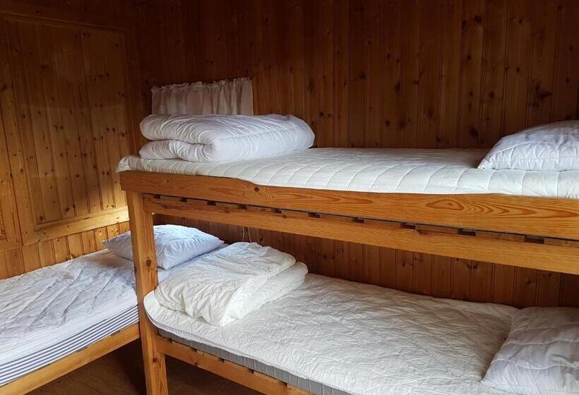 Номер Стандарт Вид на Сад, Brådtom Slusscafé & Stugor