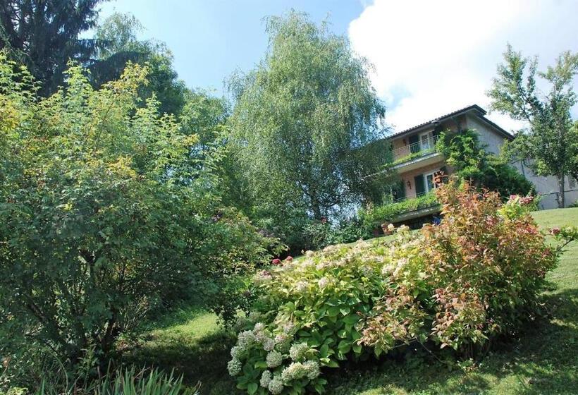 スタンダードルーム, La Casa In Collina