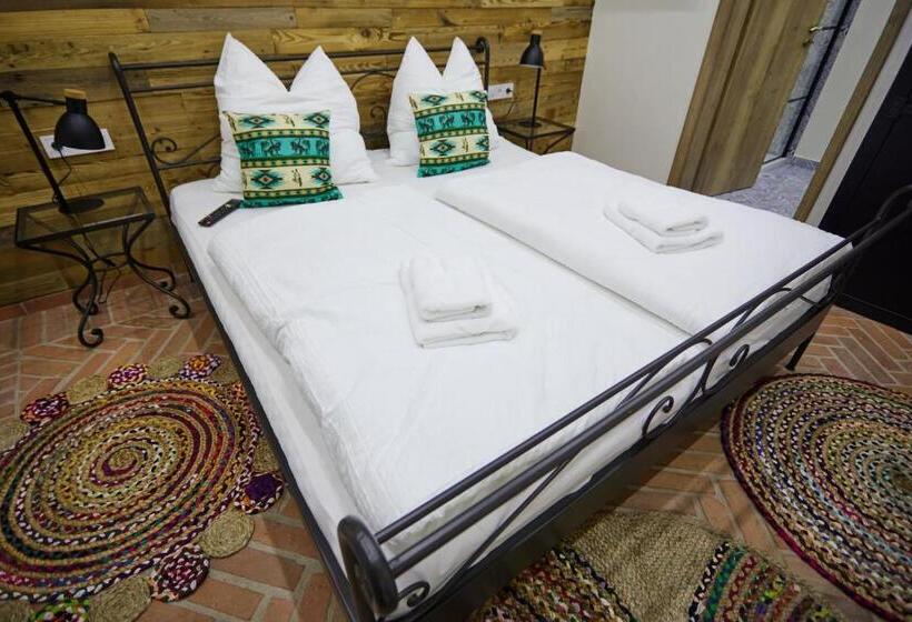 اتاق استاندارد, Complex Butoaiele Transilvaniei   Cazare & Spa   Natura   Relaxare