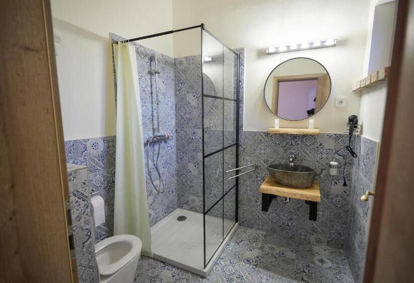 اتاق استاندارد, Complex Butoaiele Transilvaniei   Cazare & Spa   Natura   Relaxare