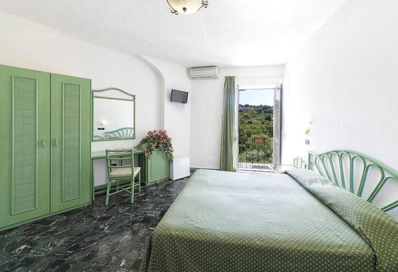 Номер Стандарт с Балконом, B&b Verde