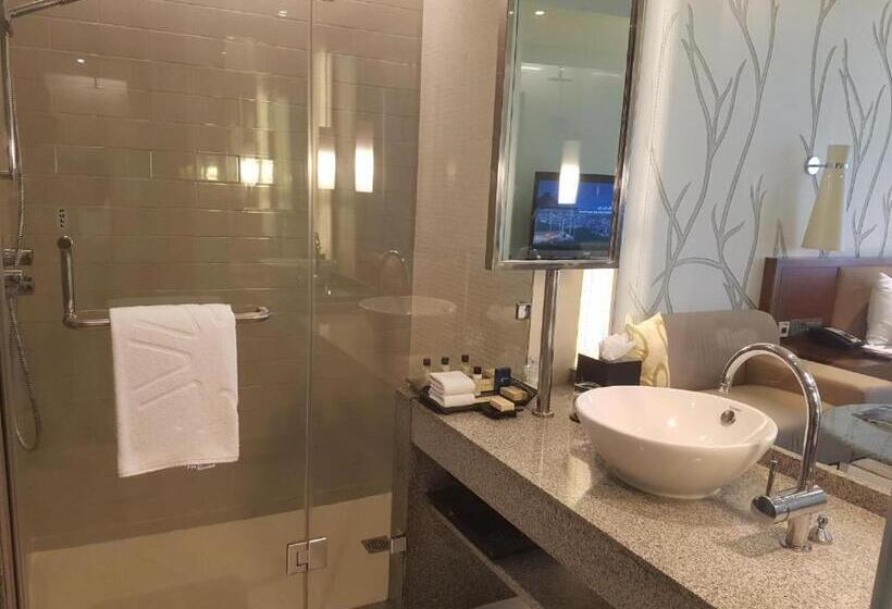 Номер Deluxe, Taj Yeshwantpur Bengaluru