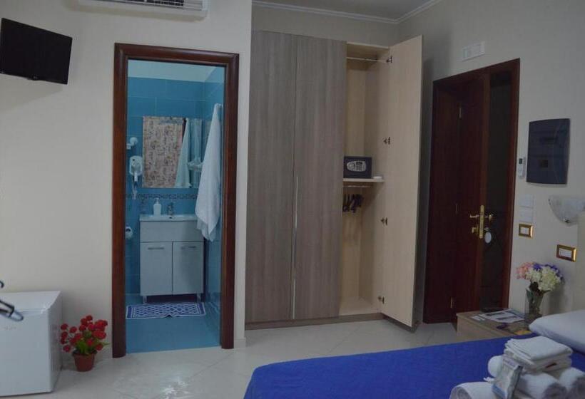 اتاق استاندارد چهار تخته, B&b Riviera Azzurra