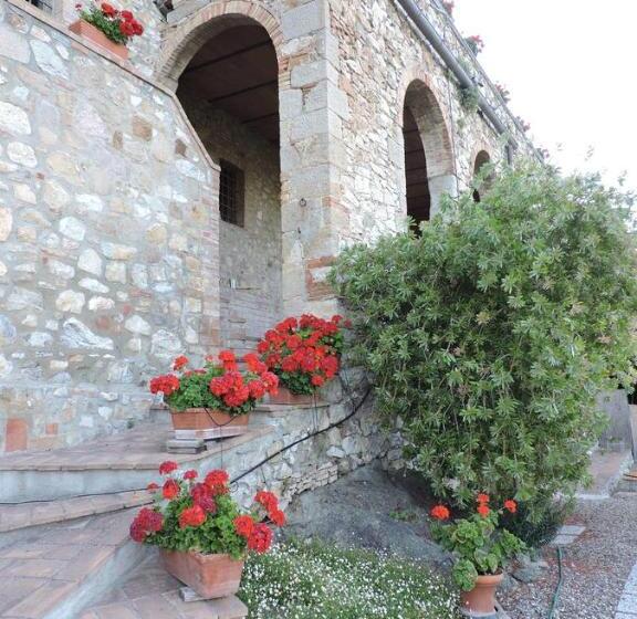 Номер Стандарт, Tenuta Di Montemassi Fattoria