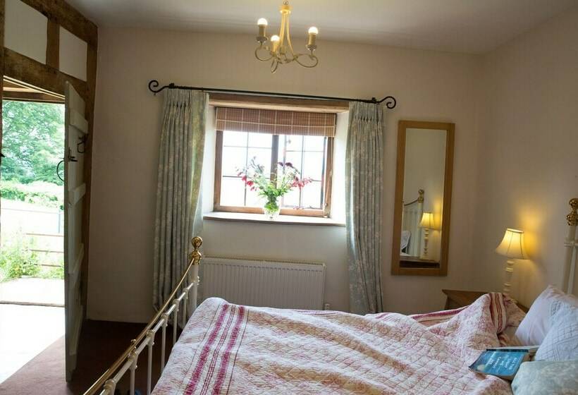 خانه 1 خوابه, Tilbury Cottage