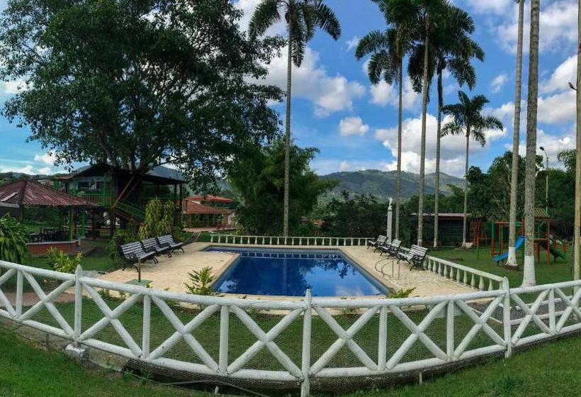 패밀리 룸, Room In Lodge   Family Cabin With Lake View