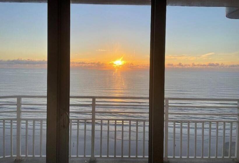 Family Suite, Beachfront Bliss At Ocean Walk Resort   Unit 1701