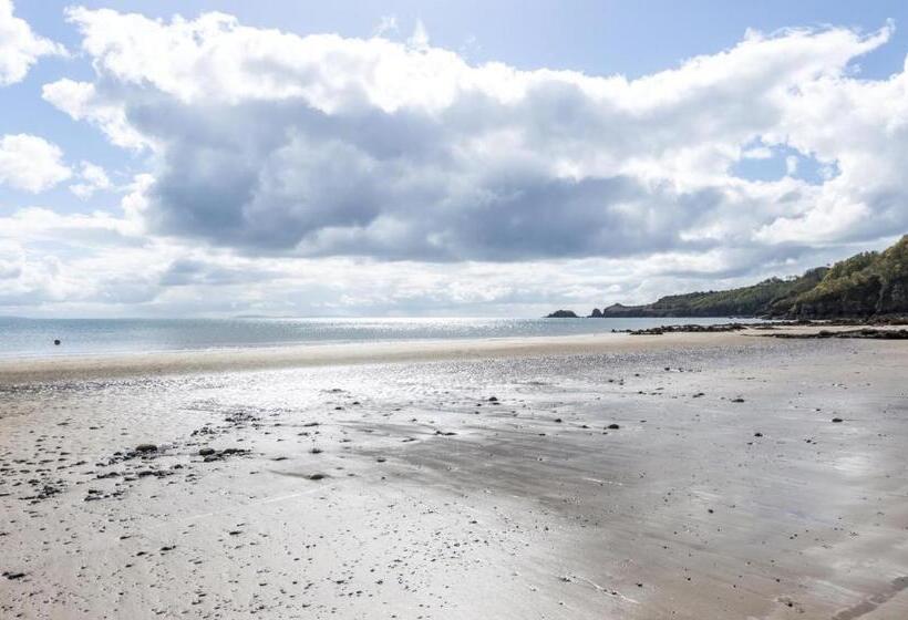 Номер Стандарт, No 9 Ocean Cabins   Saundersfoot Harbour   Saundersfoot