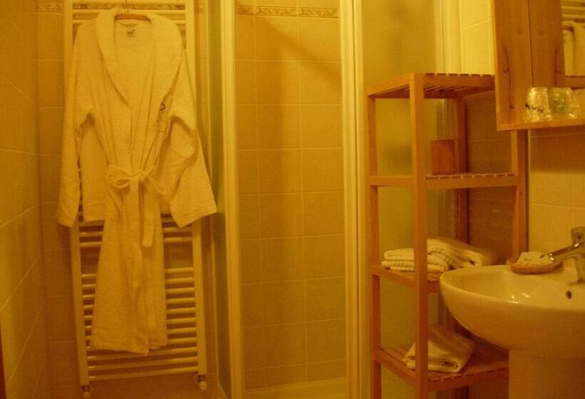 Номер Стандарт Трехместный, Albergo Punta Zerbion