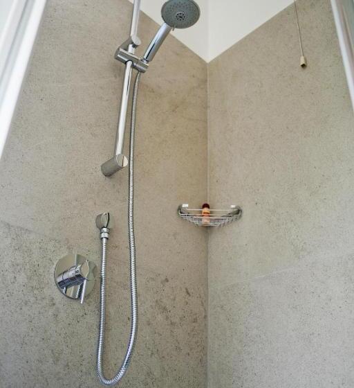 اتاق استاندارد, Ariston