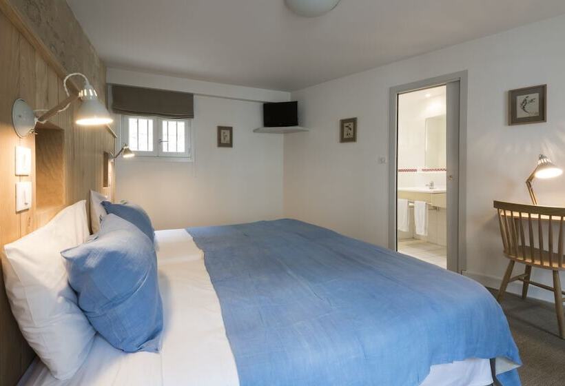Номер Стандарт, Auberge De La Commanderie