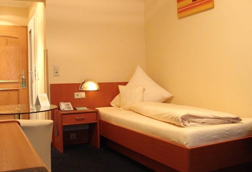 Номер Стандарт Индивидуальный, Schlosshotel Landstuhl