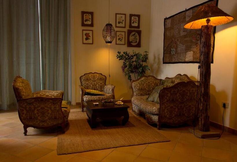 اتاق اکونومی, Giganti Mezzanino