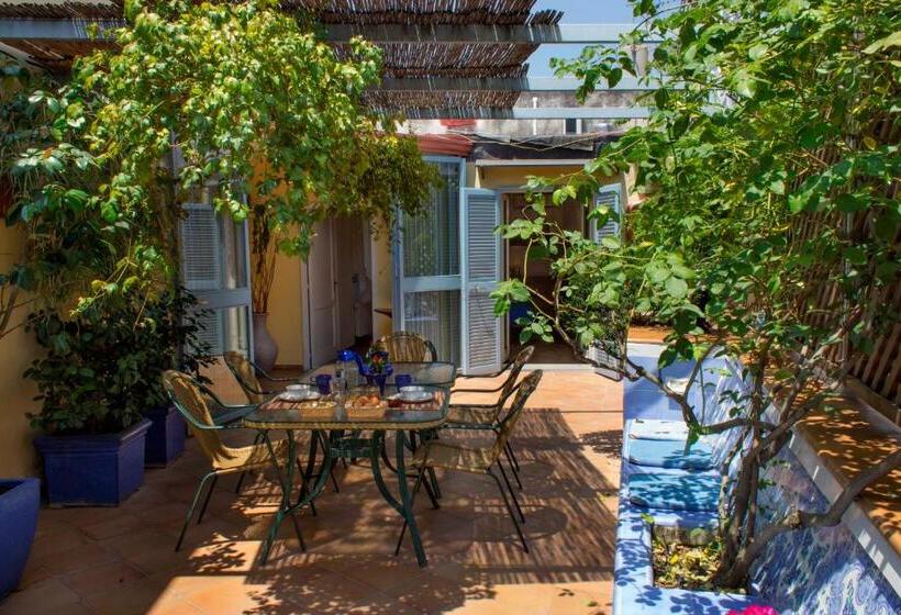 اتاق اکونومی, Giganti Mezzanino