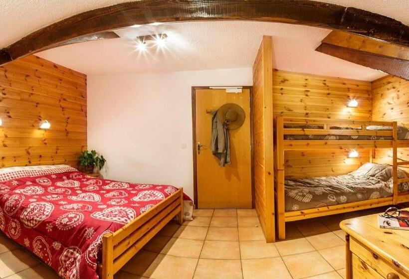 Семейный Номер, Restaurant Le Chamois