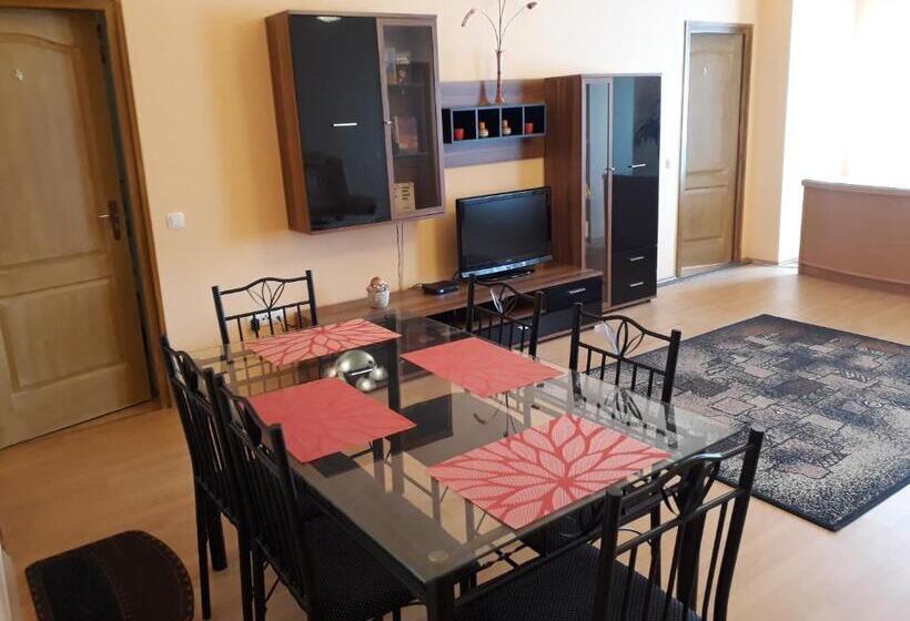 Номер Стандарт, Piac Utcai Apartman
