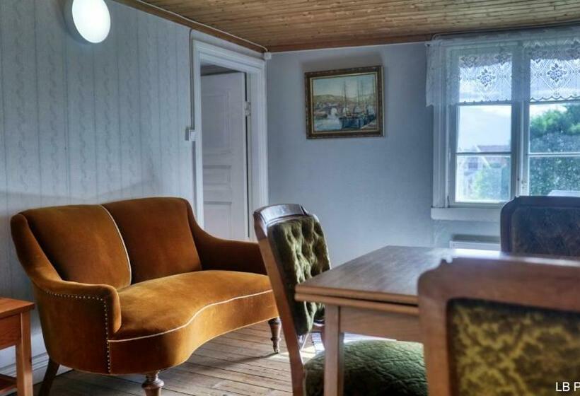 Четырехместный Номер Стандарт, Apelviksgården B&b