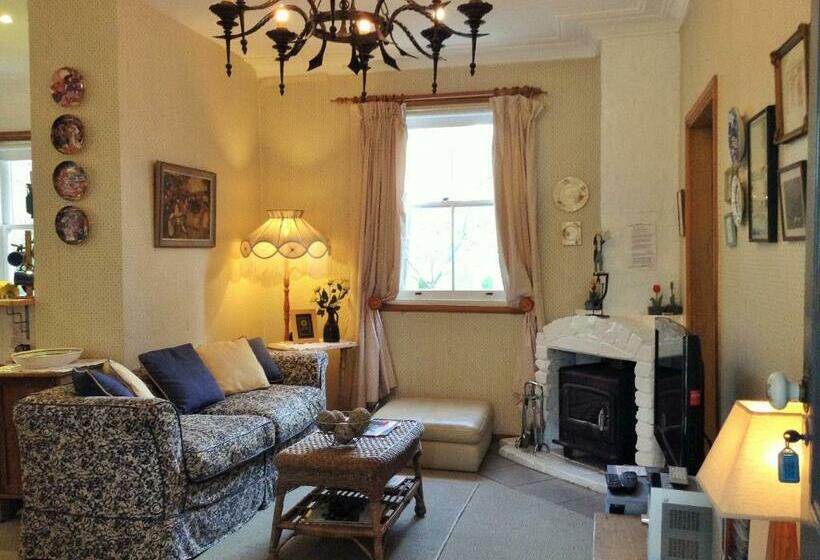 Хижина, Southdown Cottage