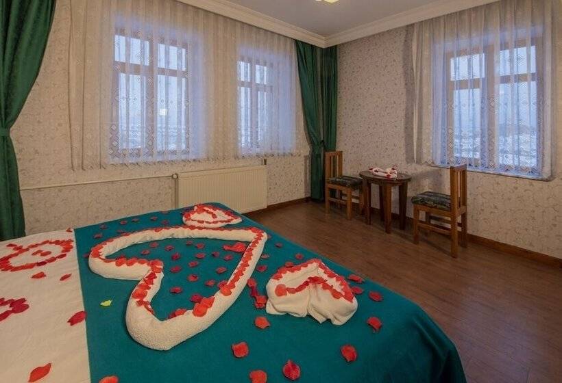 Номер Стандарт Трехместный, Kapadokya Stonelake Hotel