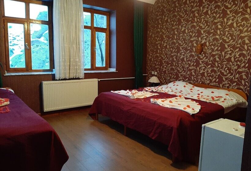 Номер Стандарт Трехместный, Kapadokya Stonelake Hotel