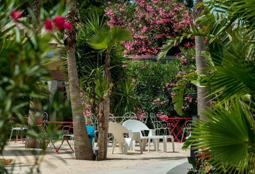 Студия Стандарт, Appart'hôtel Agathea