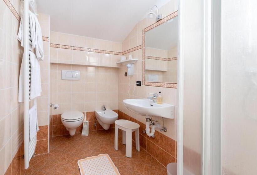 חדר משפחתי, Berg Hotel Latemar Spitze