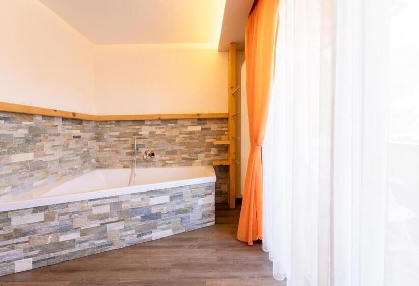 스위트, Berg Hotel Latemar Spitze