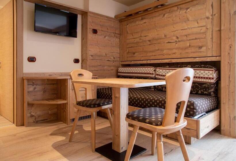 주니어 스위트 발코니, Berg Hotel Latemar Spitze
