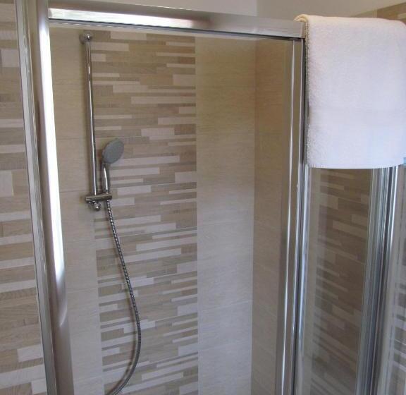 חדר דלוקס לארבעה, Berg Hotel Latemar Spitze
