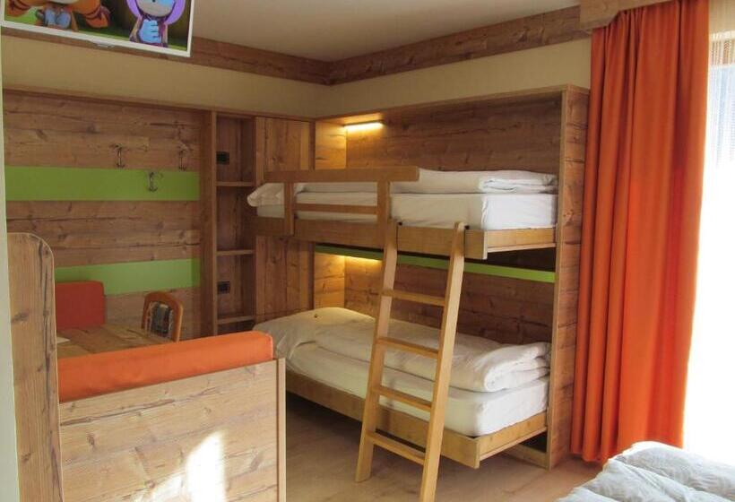 디럭스 4인 룸, Berg Hotel Latemar Spitze