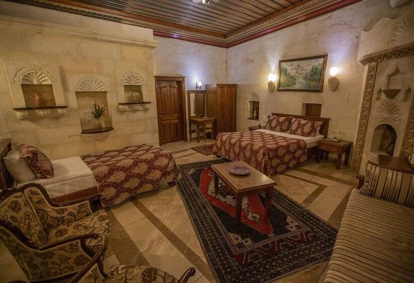 Семейный Номер, Stone House Cave