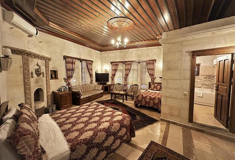 Семейный Номер, Stone House Cave