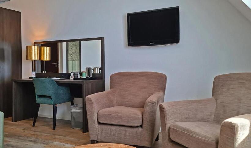 اتاق لوکس سه تخته, Landgoed Hotel Tatenhove Texel