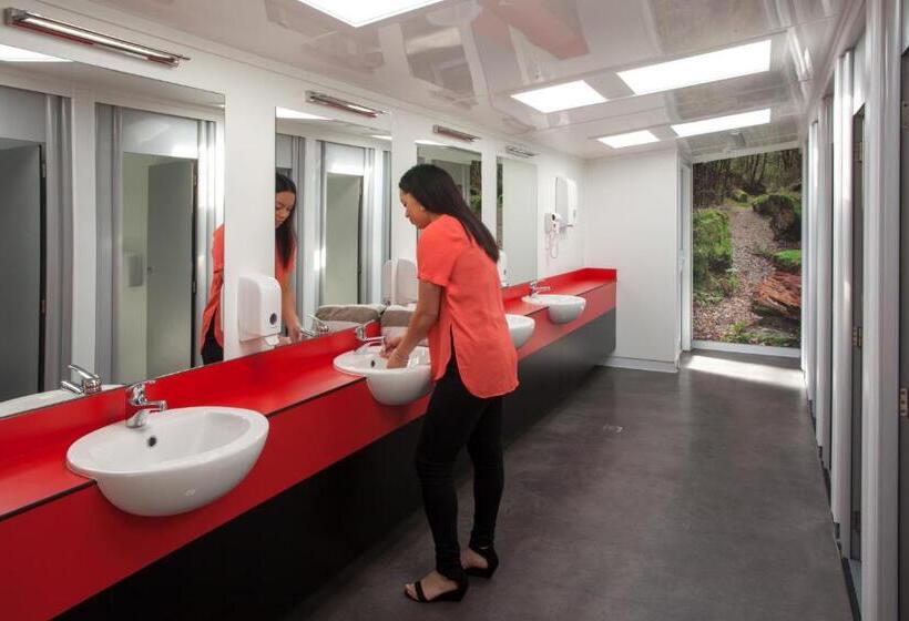 Номер Стандарт Четырехместный Совместный Санузел, Taupo Debretts Spa Resort