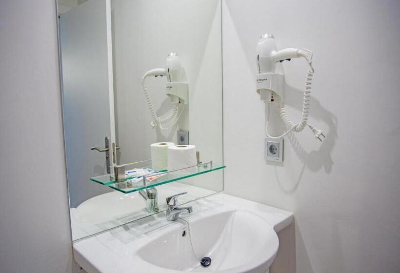 スタンダードスタジオ, Apartamentos Santander Maliaño Suites 3000
