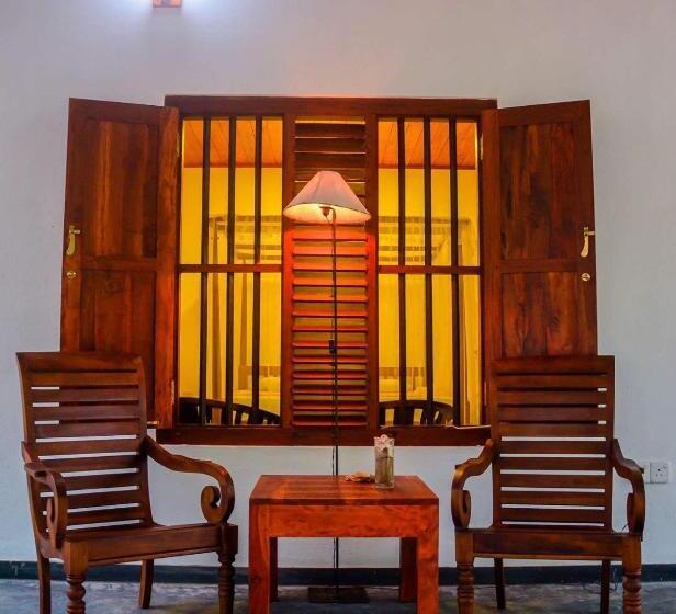 Номер Стандарт Вид на Море с Балконом, Shehani Beach Bungalow