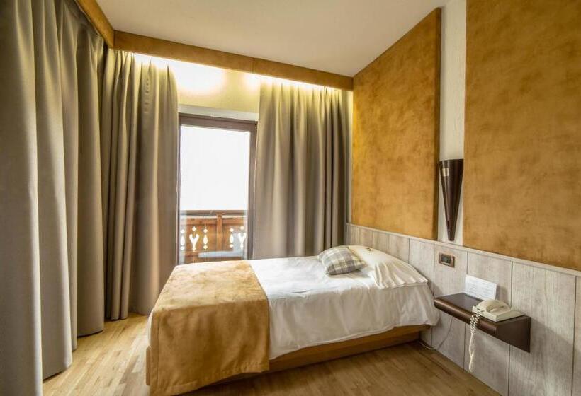 اتاق استاندارد یک نفره, Comtes De Challant Albergo Etico Valle D Aosta