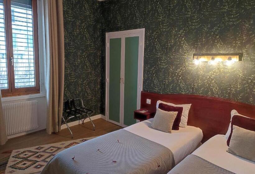 Номер Superior, Grand Hotel De La Poste   Lyon Sud   Vienne