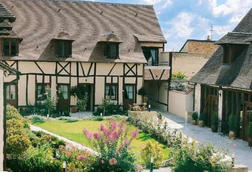 سوییت جونیور, La Chaumiere