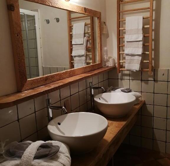Полулюкс, Chalet Hotel Svizzero